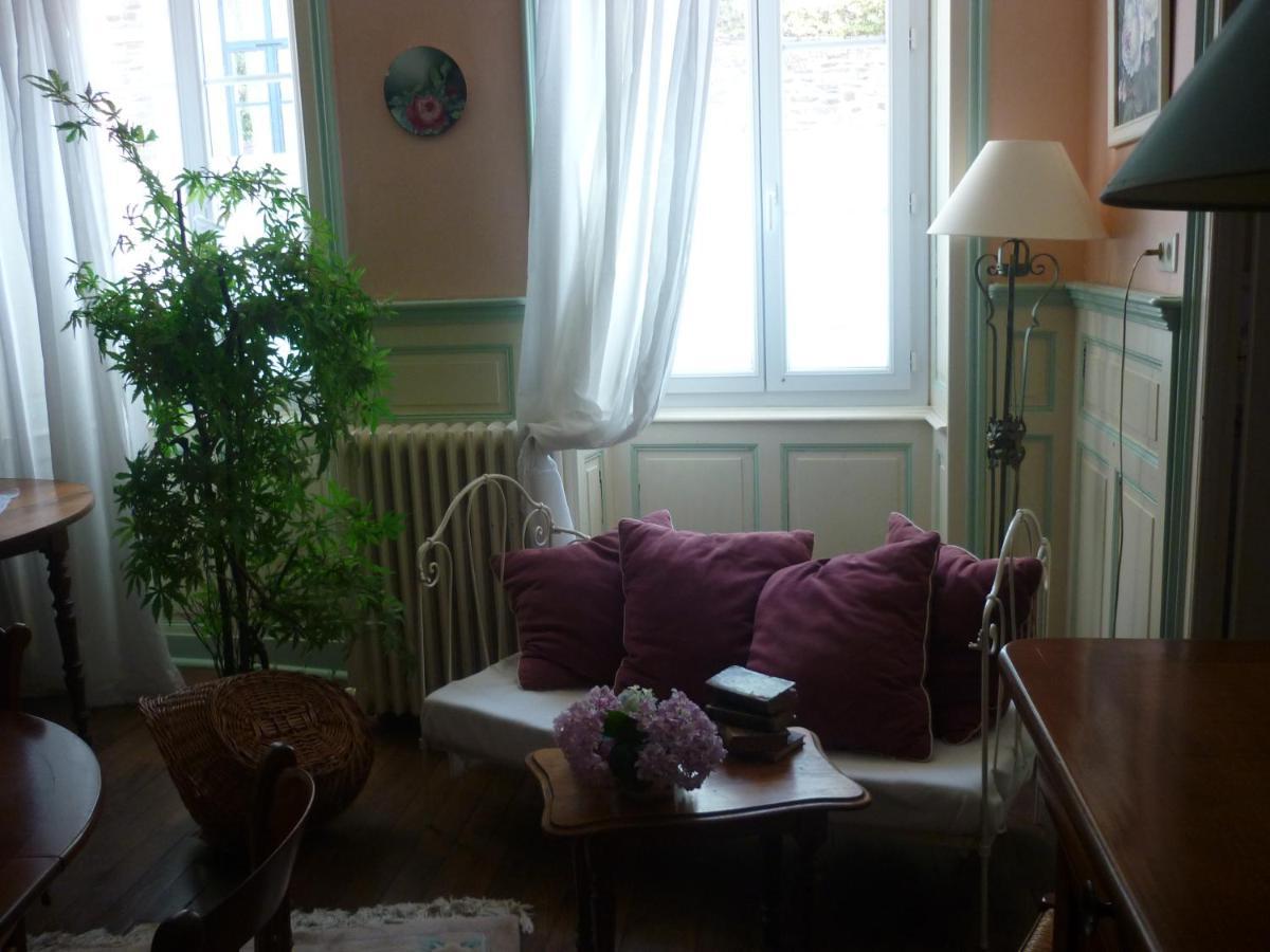 La Maison De Claire Val-Couesnon Екстериор снимка